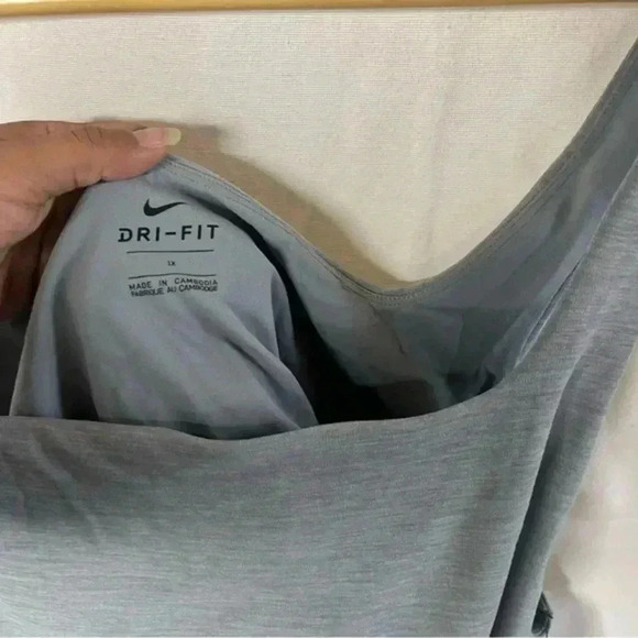 Nike yoga tank top size 1x squared neck - Picture 2 of 5